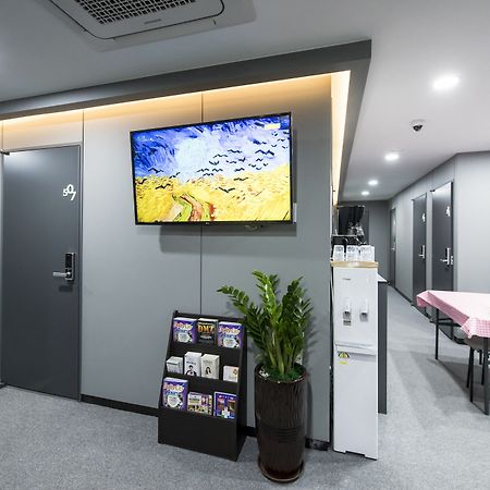 Philstay Myeongdong Metro Séoul Extérieur photo